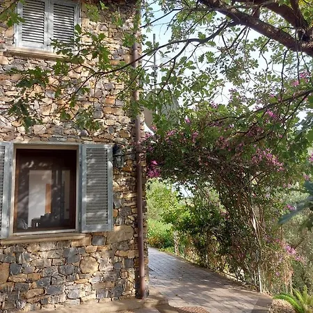 בית נופש Vallelonga אשאה